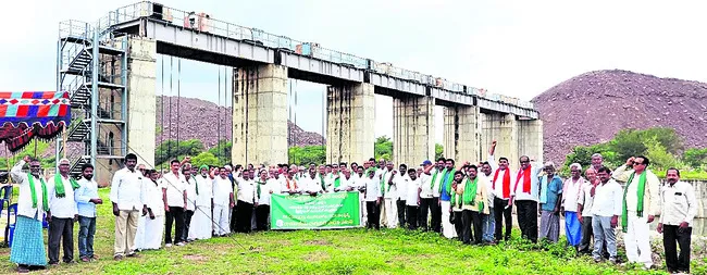 సీమ రైతుకు తీవ్ర అన్యాయం