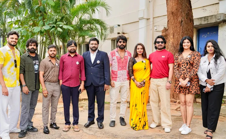 జాతీయ అవార్డుగ్రహీత నుంచి ‘ప్రభుత్వ సారాయి దుకాణం’