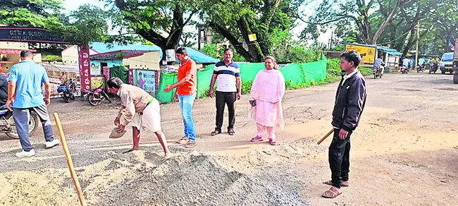 పోలీసుల శ్రమదానం