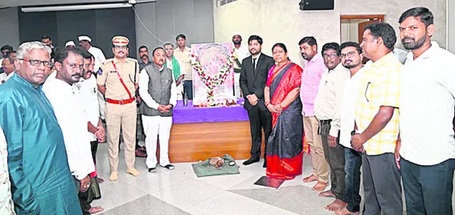 వాస్తు శిల్పులకు ఆదర్శప్రాయుడు