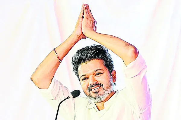 కోర్టుకు విజయ్