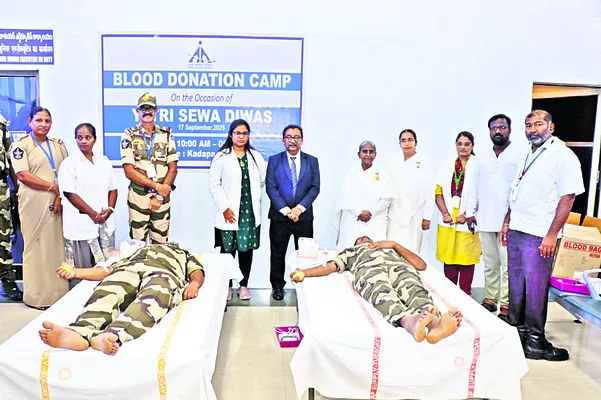 ప్రయాణికుల మన్ననలు పొందేలా సేవలు 