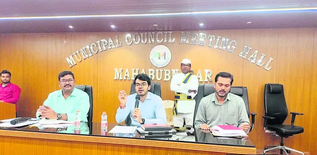 సమస్యల పరిష్కారంలో వార్డు ఆఫీసర్లే కీలకం