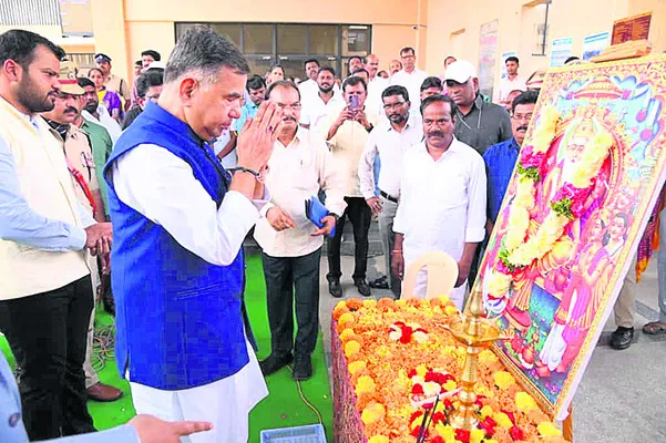 వాస్తు శిల్పి పితామహుడు విశ్వకర్మ