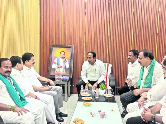 రైతులను ఆదుకోండి
