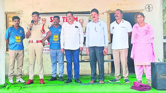 డ్రగ్స్, గంజాయికి దూరంగా ఉండాలి