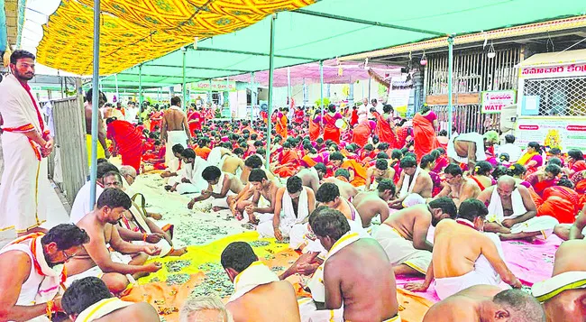 వాడపల్లి వెంకన్నకు రూ.1.49 కోట్ల ఆదాయం