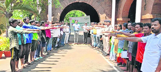 స్వచ్ఛతా పక్షోత్సవాలు ప్రారంభం 