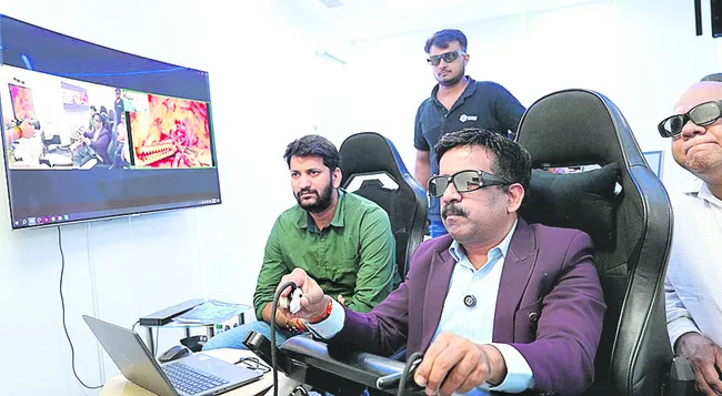 అందుబాటులోకి టెలీ రోబోటిక్ సర్జరీలు