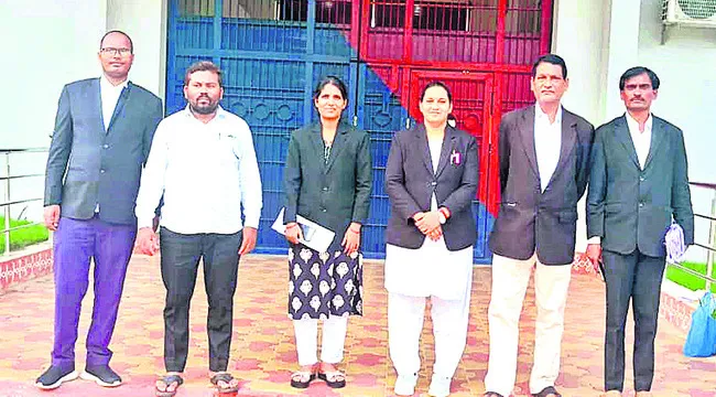 ఉచిత న్యాయ సేవలు వినియోగించుకోవాలి