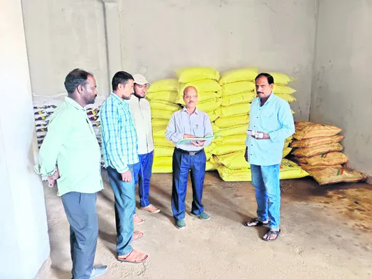 రైతులు నానో యూరియా వాడాలి 