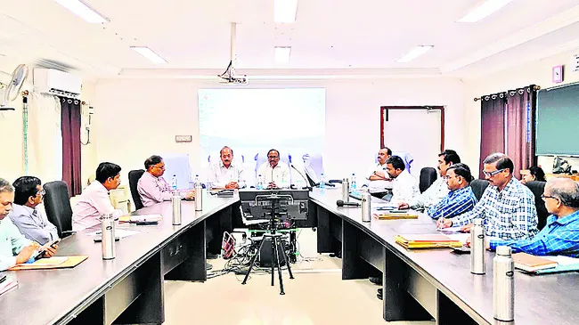 యంత్రాలు, పరికరాల కొనుగోలుకు నివేదికలు