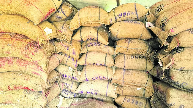 రేషన్షాపుల్లోనే దొడ్డుబియ్యం