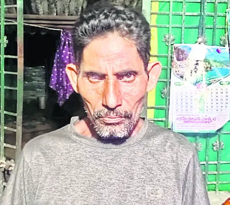 యూరియాపై అదనపు వసూళ్లు