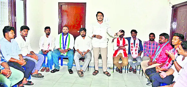 మెడికల్‌ కాలేజీల ప్రైవేటీకరణకు వ్యతిరేకంగా పోరాటం 