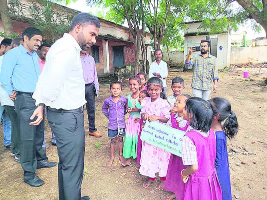 ‘ఇందిరమ్మ ఇళ్ల’ను వేగవంతం చేయాలి