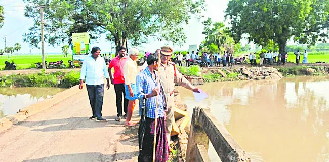 గుంటూరు చానల్‌లో వ్యక్తి గల్లంతు 