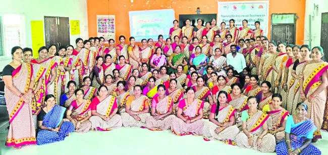 చిన్నారులకు సరైన పోషణ అందించాలి 