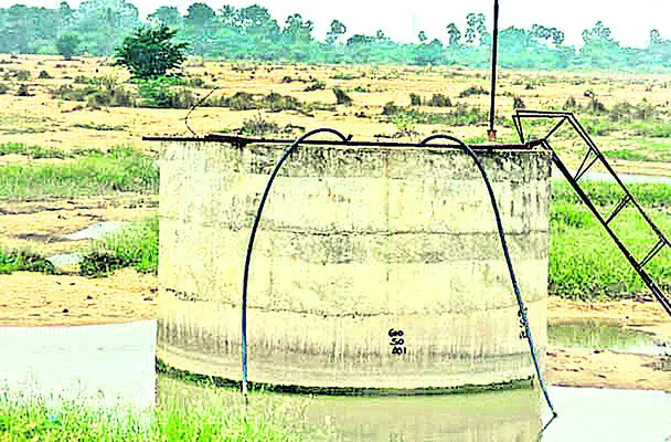 పెళ్లకూరులో..