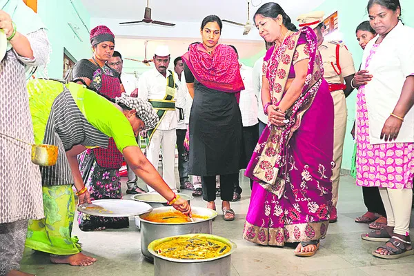 వేగంగా ఇళ్ల బిల్లులు మంజూరు