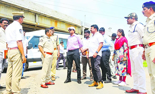 ట్రాఫిక్‌ అవాంతరాలు లేకుండా చూడాలి 
