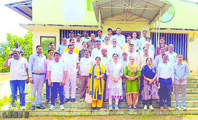 ఆన్‌లైన్‌ సేవలపై అవగాహన