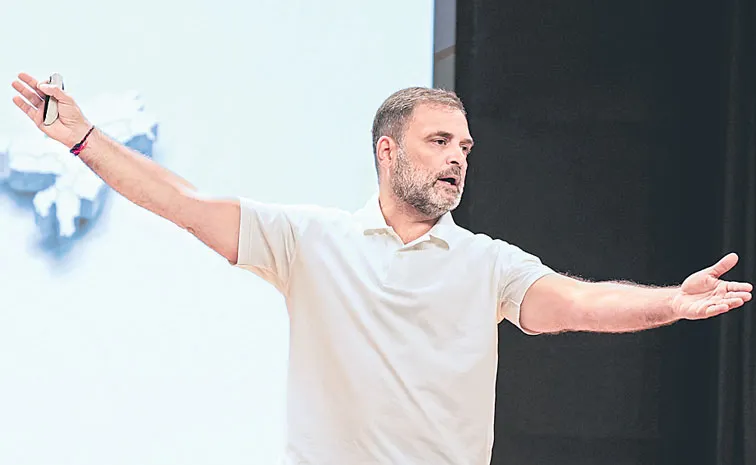 ఓట్ల దొంగలకు ఈసీ అండ 