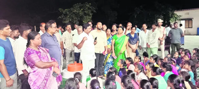 విద్యారంగానికి ప్రభుత్వం పెద్దపీట 