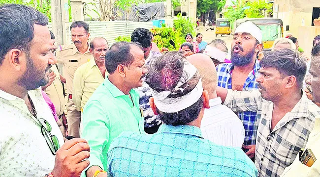చిచ్చు పెట్టిన నిమజ్జనం 