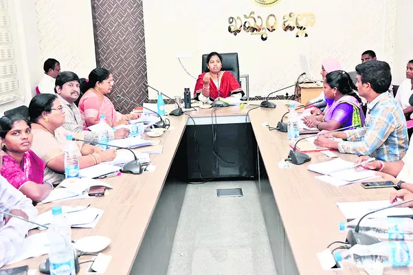 మహిళా అభ్యున్నతిపై ప్రత్యేక దృష్టి