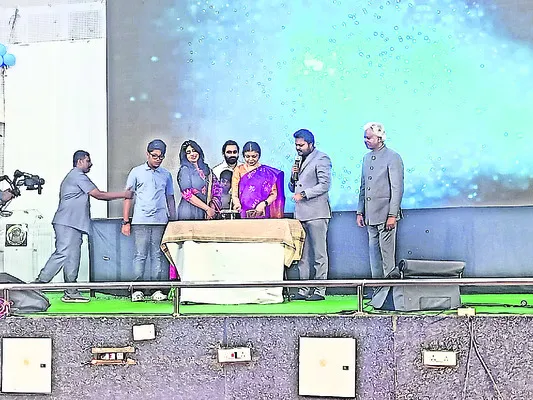 జిల్లా ప్రజలపై క్రీస్తు దీవెనలు ఉండాలి