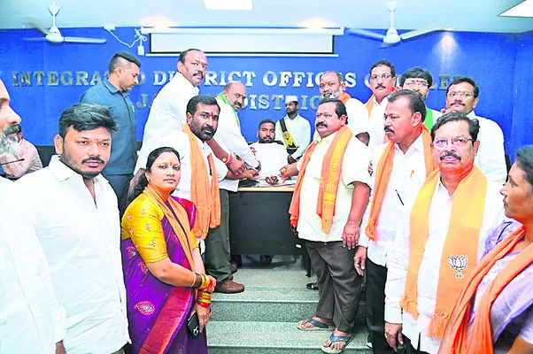 ముత్యంపేట షుగర్ ఫ్యాక్టరీ తెరిపించండి