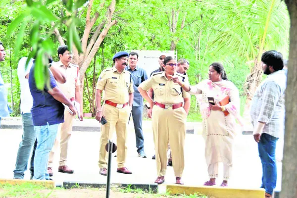 పకడ్బందీగా సీఎం పర్యటన బందోబస్తు ఏర్పాట్లు
