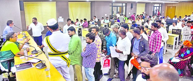అర్జీల పరిష్కారానికి ప్రాధాన్యం