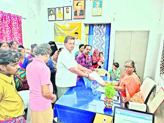 క్వారీకి అనుమతులు ఇవ్వొద్దని వినతి