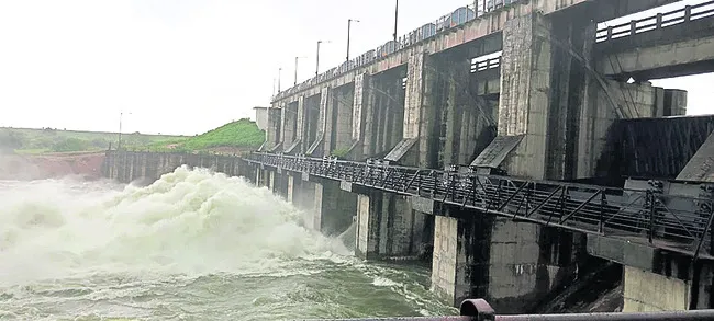 ఆదుకున్న ఆగస్టు..!