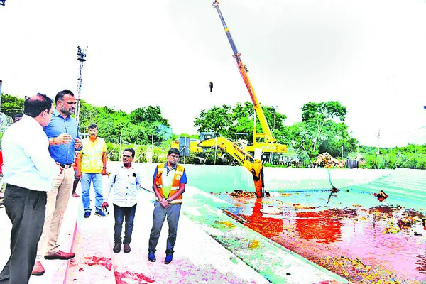 నిమజ్జనానికి సర్వం సన్నద్ధం