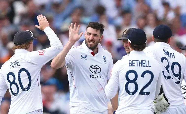 England Star Jamie Overton Announces Indefinite Break From Test Cricket