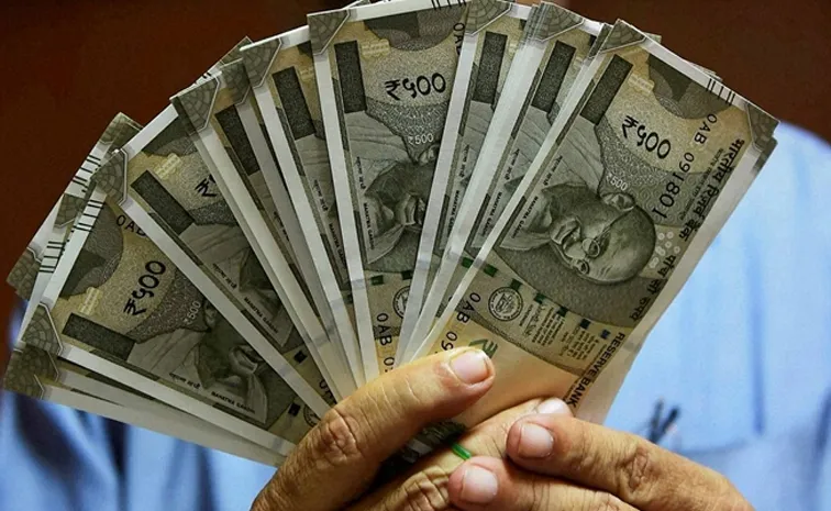 Bengaluru Man Save Rs One Crore And He is Study 10 Class