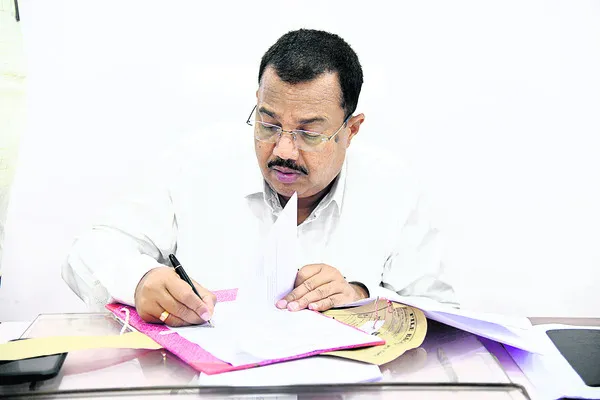 అదనపు కలెక్టర్గా రాజేశ్వర్ బాధ్యతల స్వీకరణ