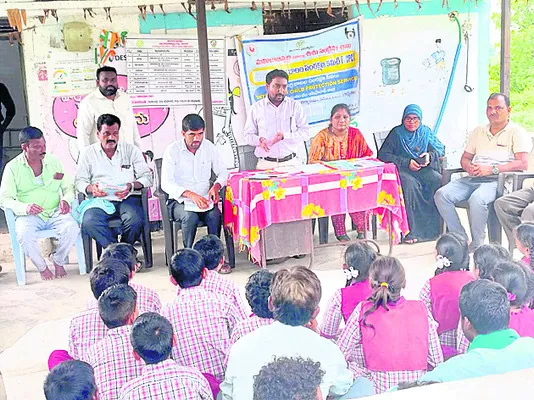 బాలలను పనిలో పెట్టుకుంటే చర్యలు