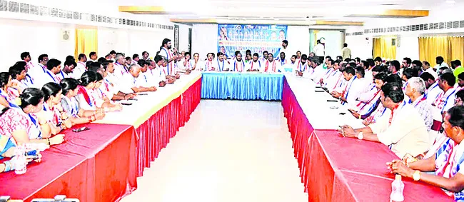 తెలంగాణ ఉద్యమ తరహాలో పోరాడాలి