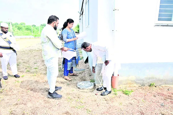 ప్లాన్‌ ప్రకారమే నిర్మాణాలు ఉండాలి
