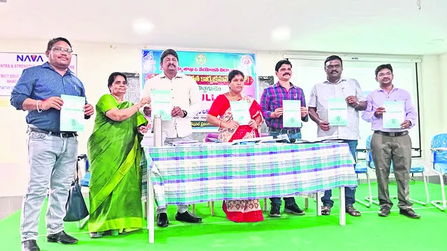 వయోజన