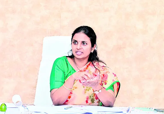 జిల్లాలో చెరువులన్నింటినీ నింపండి