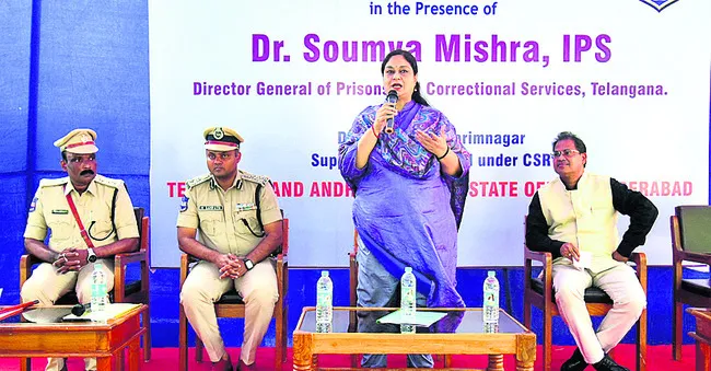 ఖైదీలకు ఉపాధి అవకాశాలు
