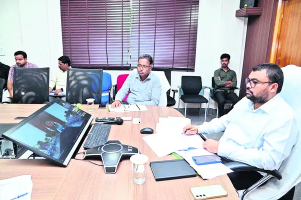 భూ సేకరణ వేగంగా పూర్తి చేస్తాం 