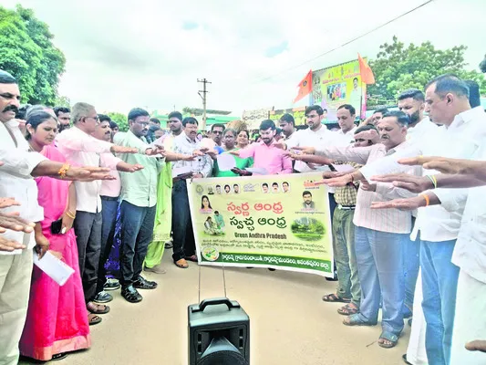 జిల్లా అంతటా శనివారం ఉష్ణోగ్రతలు స్థిరంగా నమోదయ్యాయి. ఆ
