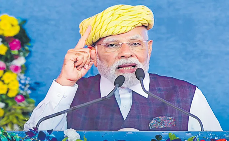 PM Narendra Modi addresses the Samudra se Samriddhi at Gujarat