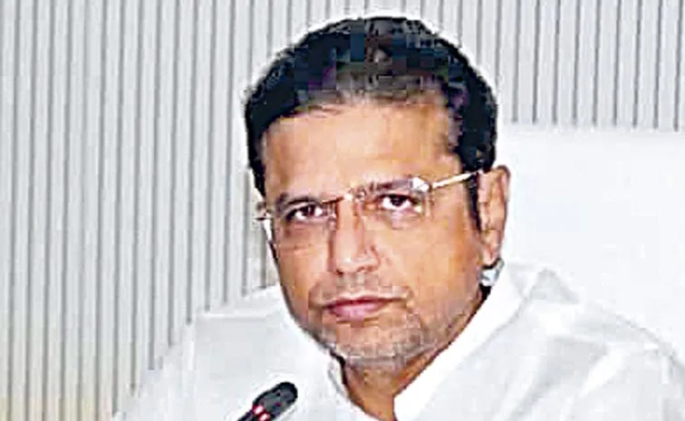 Sridhar Babu slams Centre over H-1B visa fee hike